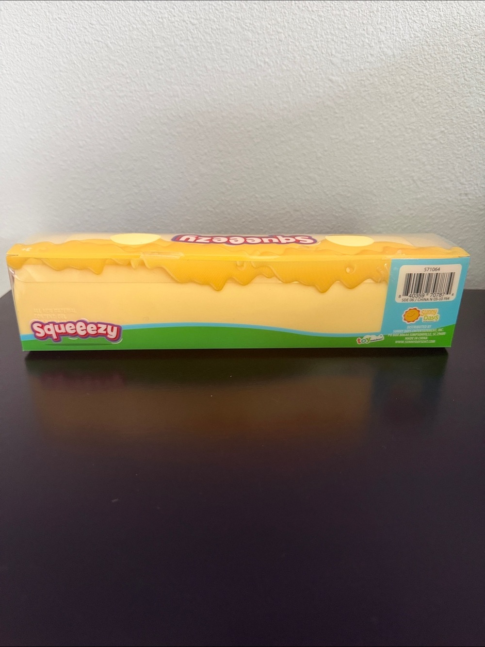 Jumbo Squeeeze Butter Squishy - Picture 2 of 2